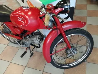 Foto 4 di 8: Moto Guzzi Cardellino