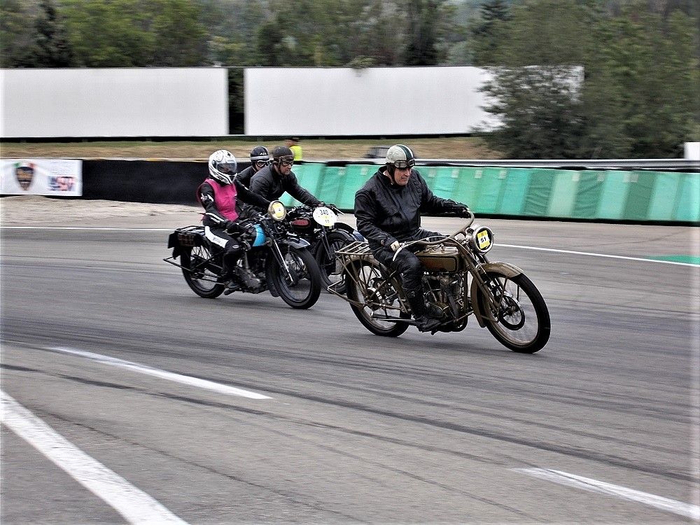 "ASIMOTOSHOW 2018": moto d'epoca a perdita d'occhio