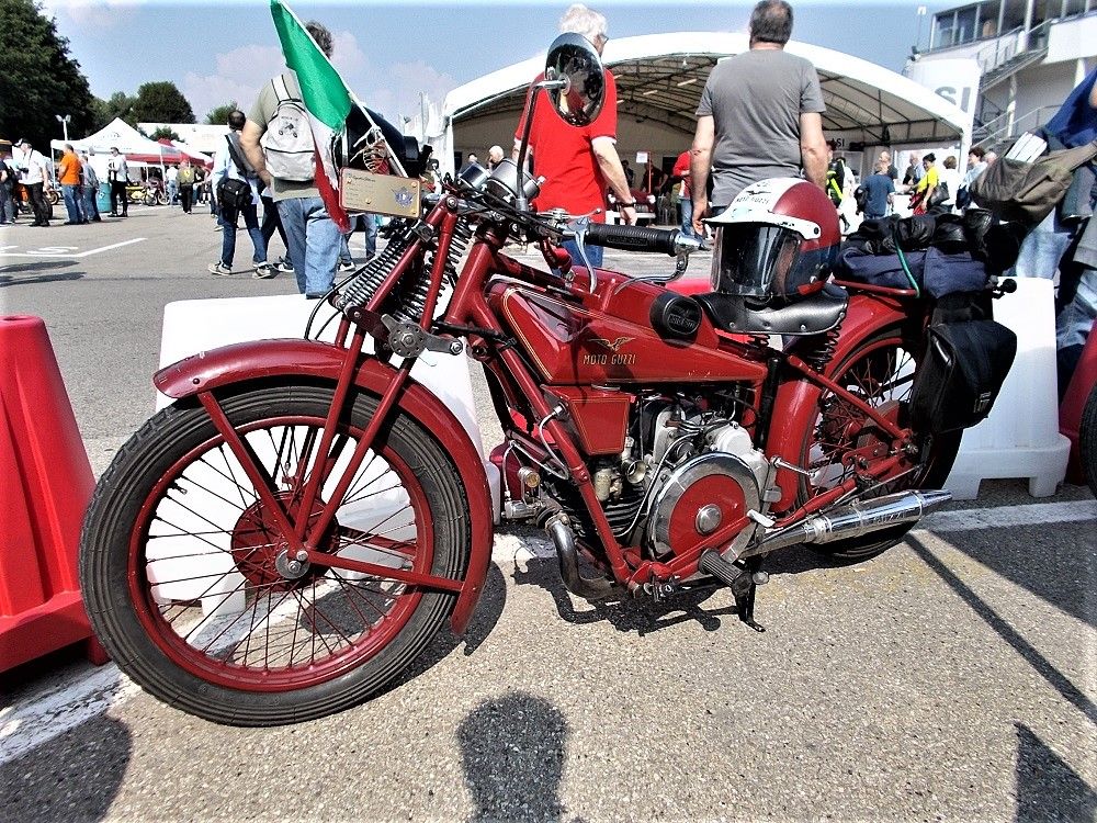 "ASIMOTOSHOW 2018": moto d'epoca a perdita d'occhio