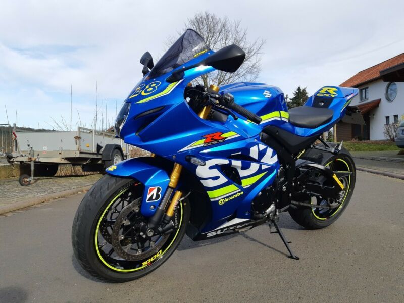 Suzuki GSR-R