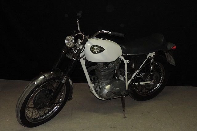 BSA B44 SHOOTING STAR 1969 - 441 cc 