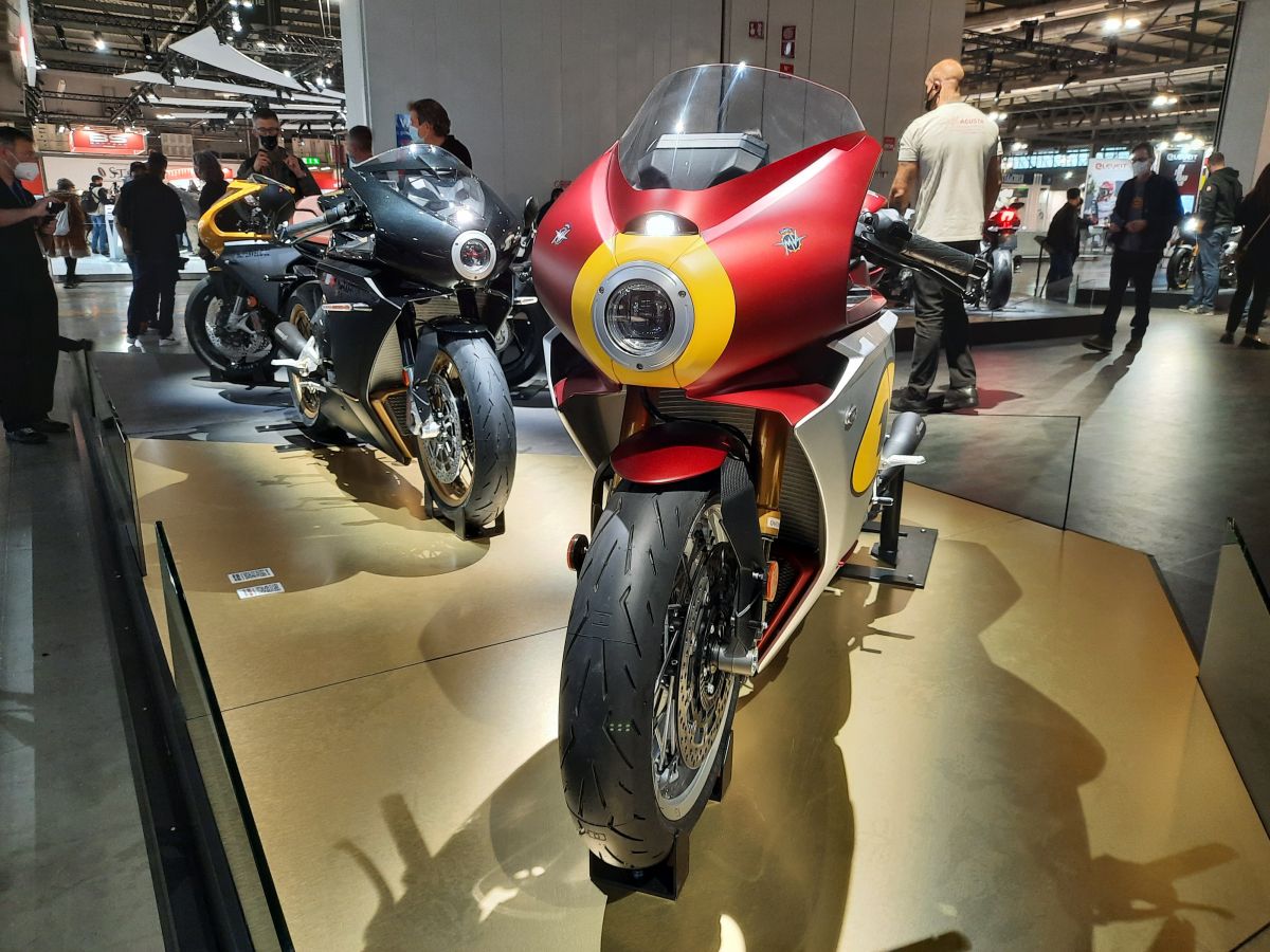 Mercato delle moto: fine-anno tra bilanci e speranze
