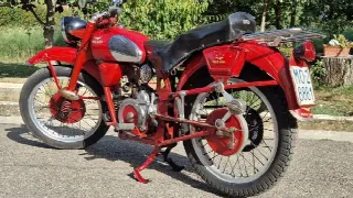 Foto 2 di 8: Moto Guzzi Airone 250 cc sport