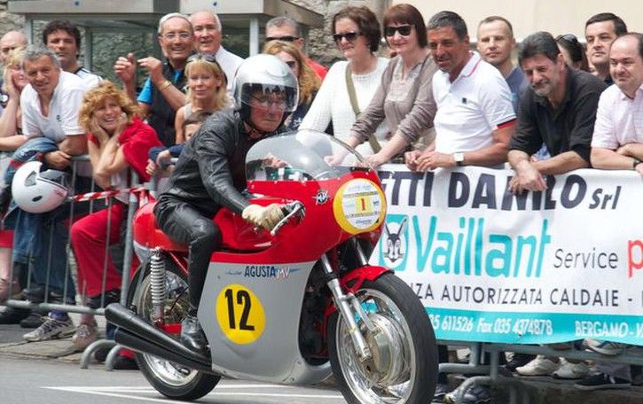 UNA GLORIA DEL MOTOCICLISMO SPORTIVO DEGLI ANNI 1950/1960: CARLO UBBIALI