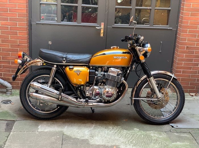  Honda CB 750 K2