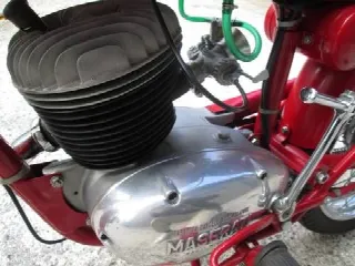 Foto 6 di 6: Maserati Motorcycles 125 T.V MATCHING NUMBERS