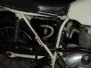 Foto 3 di 4: BSA B44 SHOOTING STAR 1969 - 441 cc