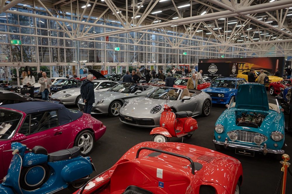 Auto e Moto d’Epoca Bologna, la fiera delle vetture storiche più grande d’Europa 
