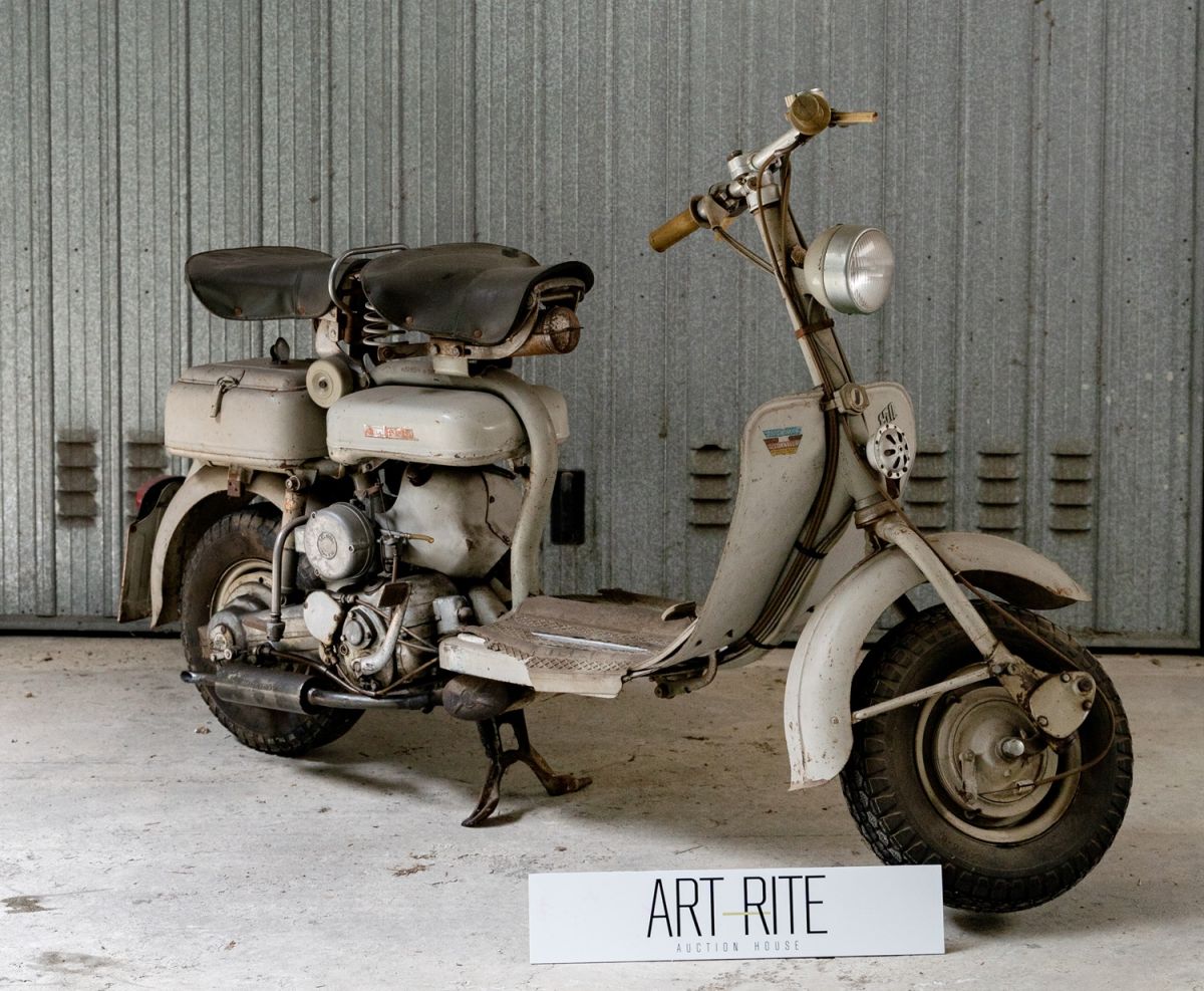 OMAGGIO A MILANO: NATA SULLE RIVE DEL LAMBRO, LA MITICA LAMBRETTA È PROTAGONISTA DA ART-RITE