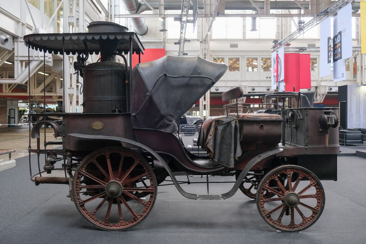Conto alla rovescia per Auto e Moto d'Epoca 2024: la passione torna a Bologna