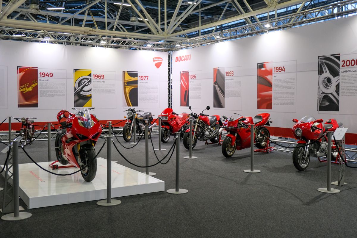 MOTÒEXHIBITION SCALDA I MOTORI, LA PROSSIMA SETTIMANA IL DEBUTTO A MODENAFIERE. OldBike24 Media Partner