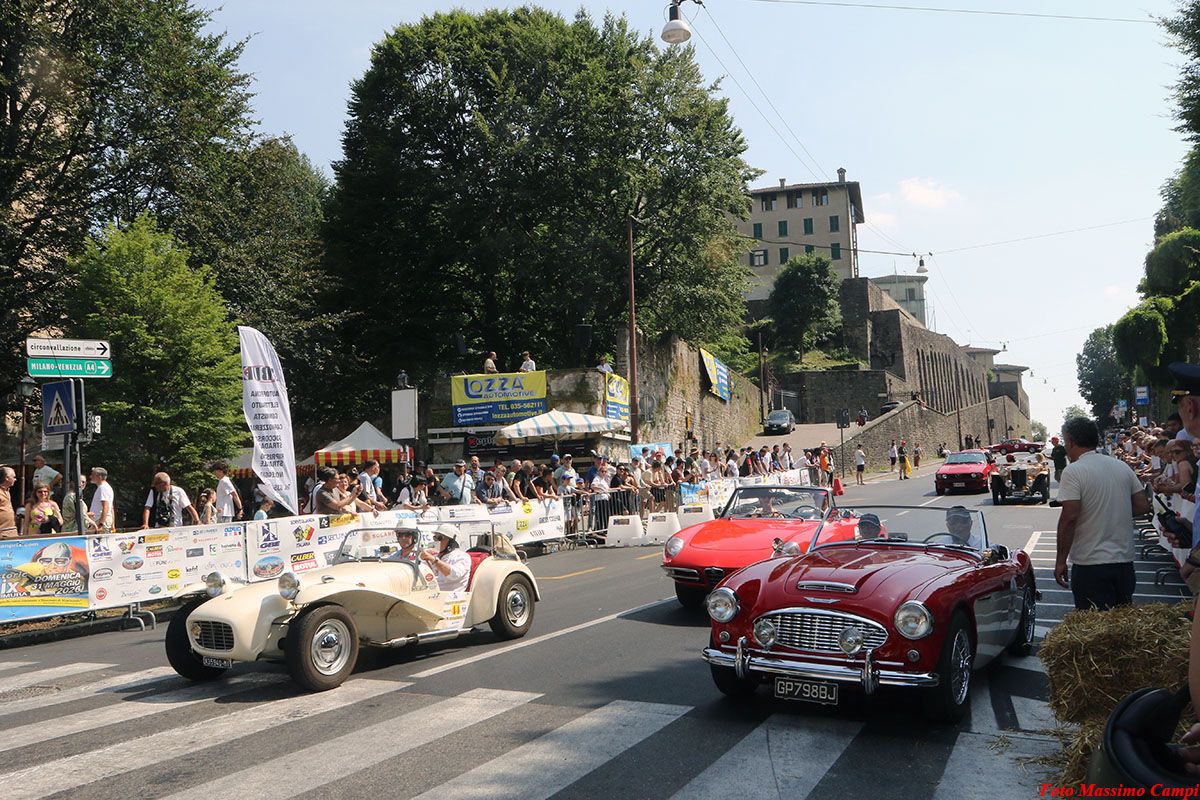 OldCar24 Media Partner & Sponsor del Bergamo Historic Gran Prix 2026: edizione straordinaria con oltre 80 auto in corsa sul Circuito delle Mura
