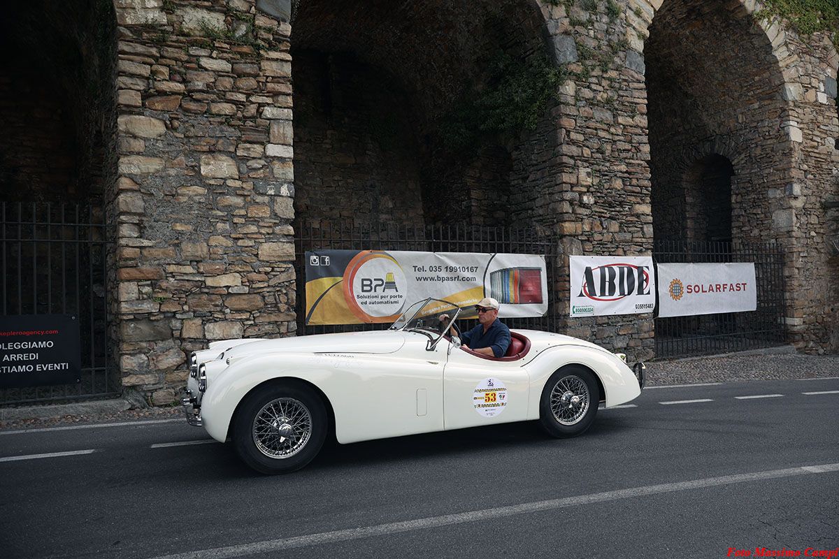 OldCar24 Media Partner & Sponsor del Bergamo Historic Gran Prix 2026: edizione straordinaria con oltre 80 auto in corsa sul Circuito delle Mura