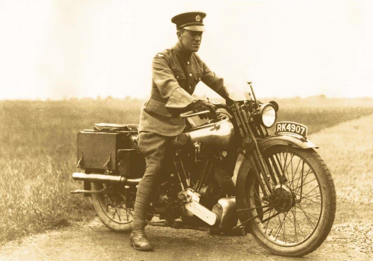 Brough Superior SS100 classe 1925, “la Rolls Royce delle motociclette” è la regina indiscussa delle aste di moto d’epoca