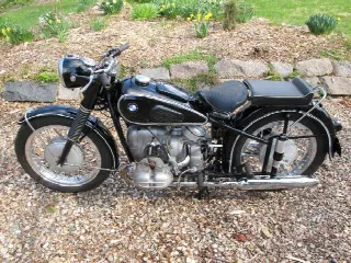 Foto 1 di 7: BMW Motorcycles R68