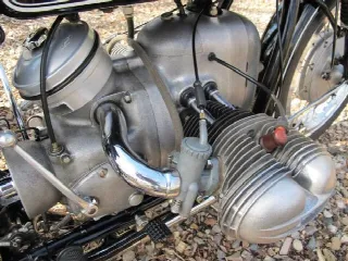 Foto 6 di 7: BMW Motorcycles R68