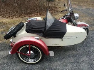 Foto 2 di 6: Harley Davidson FLH