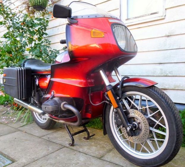BMW Motorcycles  R100