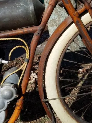 Foto 7 di 7: Flying Merkel Project