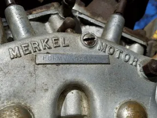 Foto 4 di 7: Flying Merkel Project