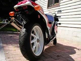 Foto 2 di 6: Honda Motorcycles VFR 750
