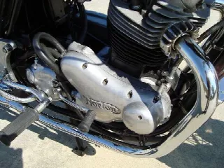 Foto 5 di 8: Norton Commando