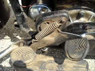 Foto 2 di 8: Harley Davidson Knucklehead Original and Unrestored