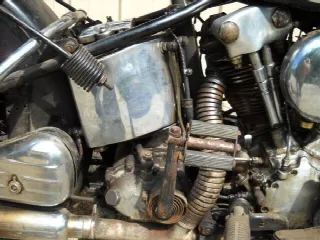 Foto 8 di 8: Harley Davidson Knucklehead Original and Unrestored
