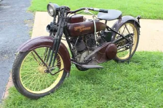 Foto 1 di 6: Harley Davidson J