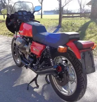 Foto 3 di 6: Moto Guzzi Le Mans