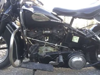 Foto 4 di 6: Harley Davidson