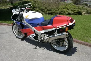 Foto 2 di 6: Honda Motorcycles RC30