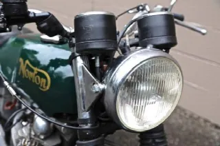 Foto 4 di 6: Norton Commando