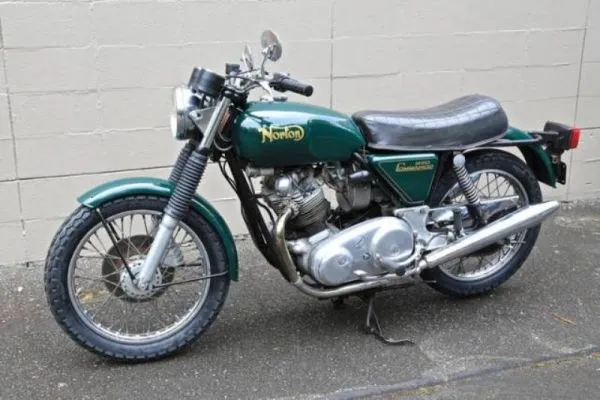 Norton Commando