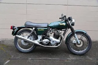 Foto 3 di 6: Norton Commando
