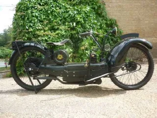 Foto 1 di 6: Ner-a-car B
