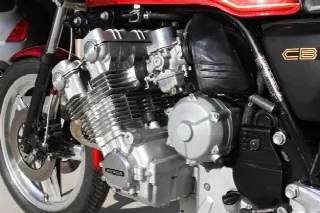 Foto 6 di 8: Honda Motorcycles CBX 1000