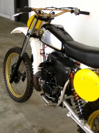 Foto 3 di 6: Husqvarna CR