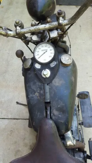 Foto 5 di 6: Harley Davidson never restored