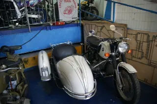 Foto 1 di 9: BMW Motorcycles R75-5