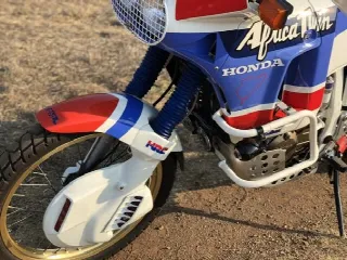 Foto 2 di 7: Honda Motorcycles XRV 650