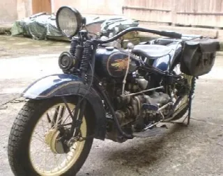 Foto 3 di 9: Henderson motorcycles KJ
