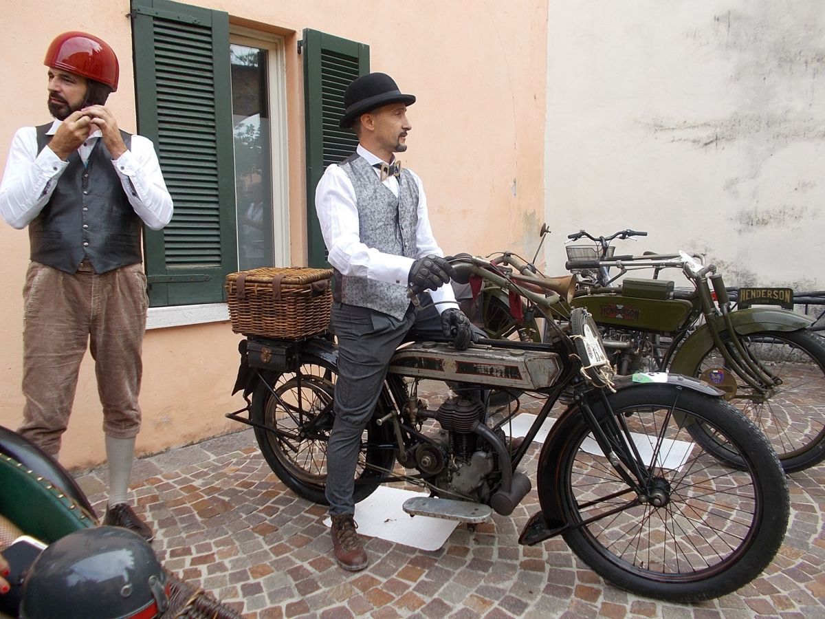 Festa delle moto centenarie alla XI edizione della “Settimana Motoristica Bresciana”
