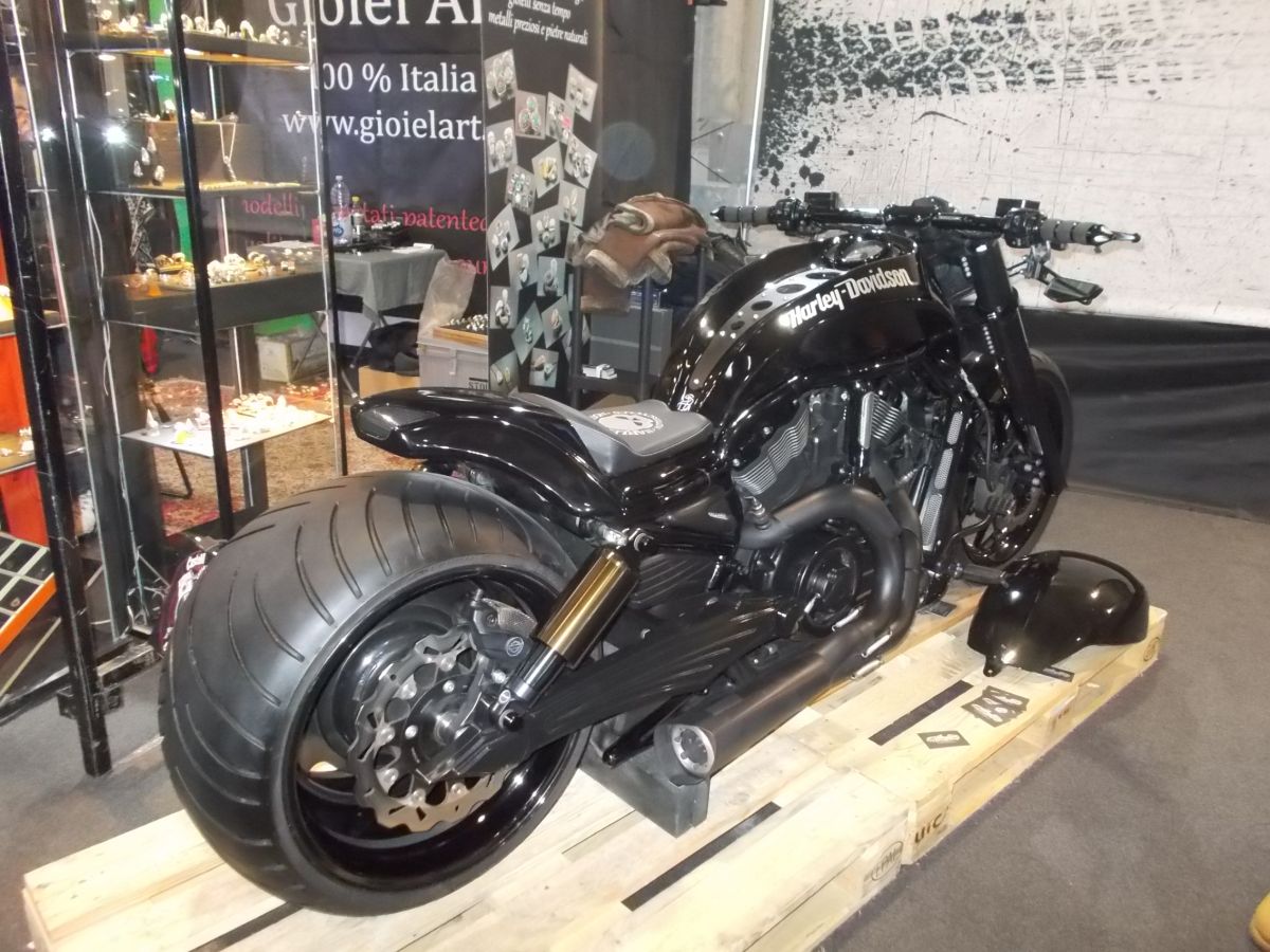 Moto di serie? No grazie