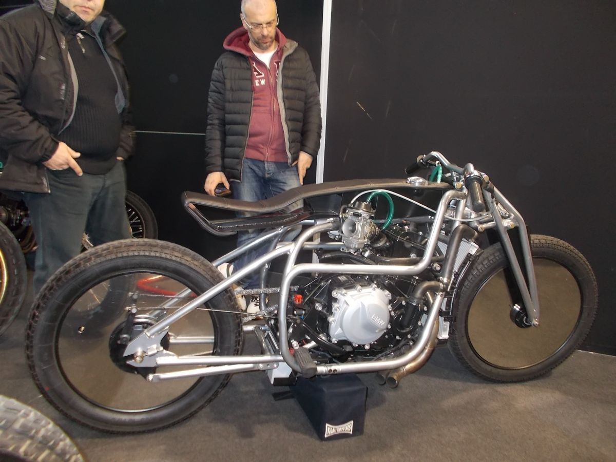 Moto di serie? No grazie