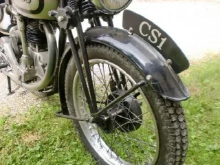 Foto 5 di 6: Norton CS