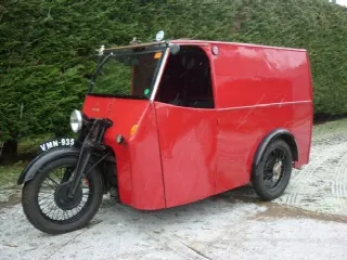 Foto 1 di 6: Raleigh Van