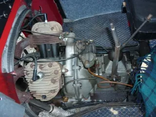 Foto 4 di 6: Raleigh Van