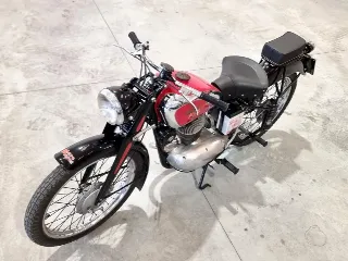 Foto 11 di 18: Moto Morini 125 Turismo primo tipo