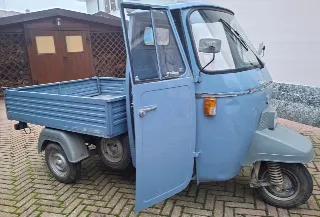 Foto 2 di 14: Piaggio Ape P501 cassone